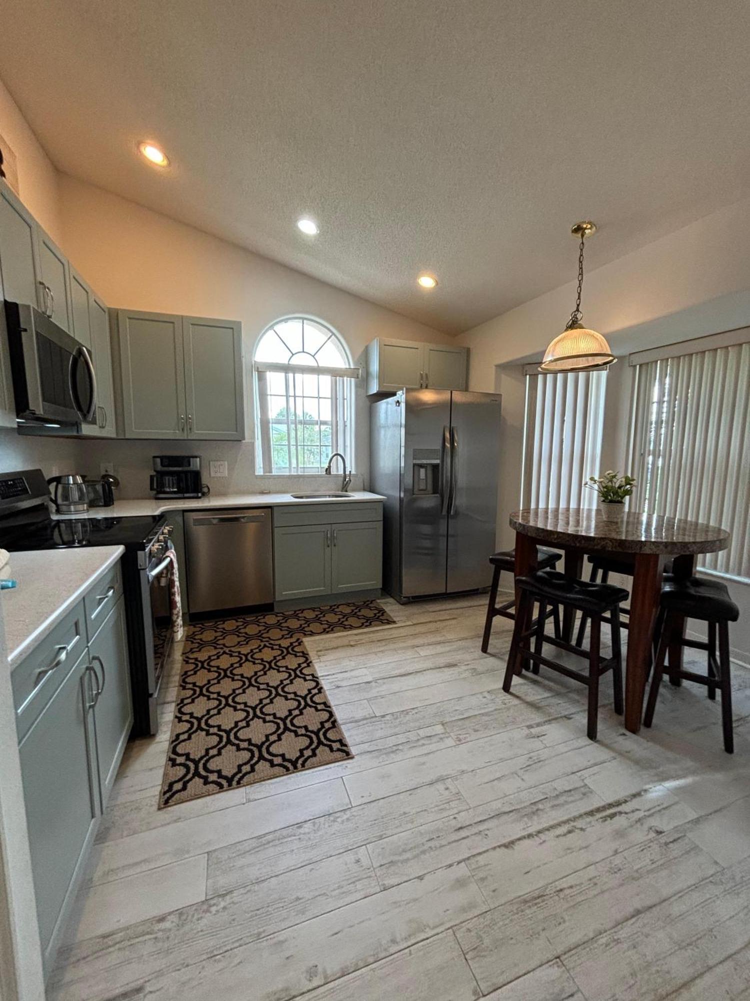 Bsv1607 - Amazing 5 Bedroom Home With Free Wifi And Private Pool & Spa Orlando Exteriör bild
